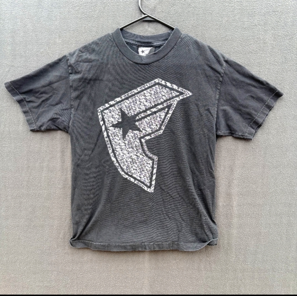 Famous Stars & Straps T Shirt Streetwear Hip Hop Clothing Mens Med VTG T Shirt